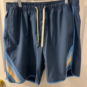 Men’s Fair Harbor Swim trunks, size L